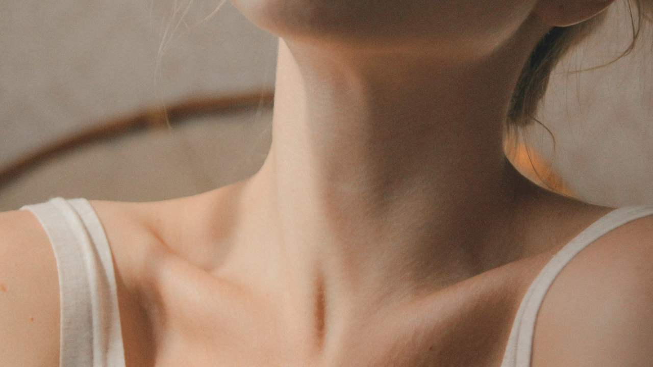 대다수 현대인이 겪고 있는 증상인 거북목 증후군!